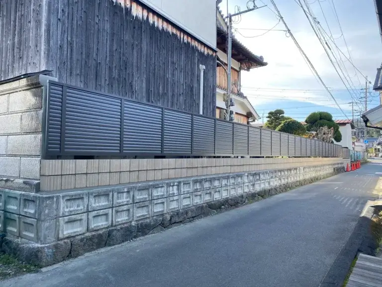 危険ブロック改修（外構リノベーション）後の外装
